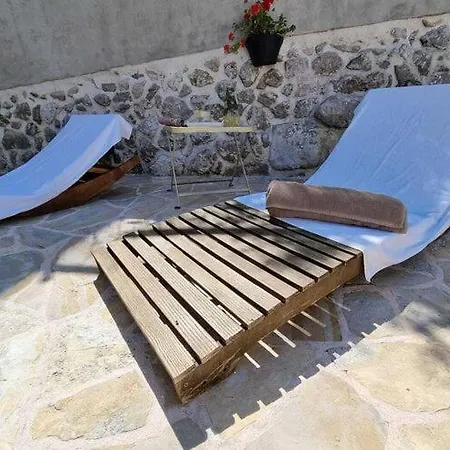 Stunning In With Private Pool * Pridvorje