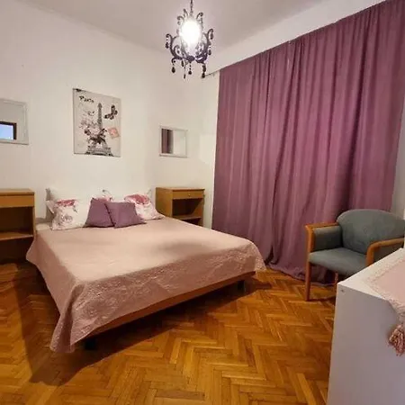 Stunning In With Private Pool * Pridvorje