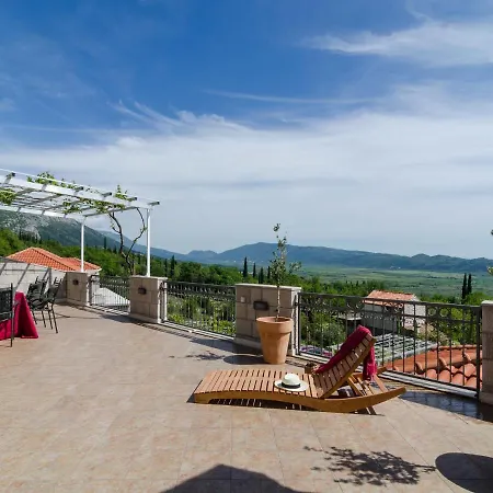 Stunning In With Private Pool Pridvorje