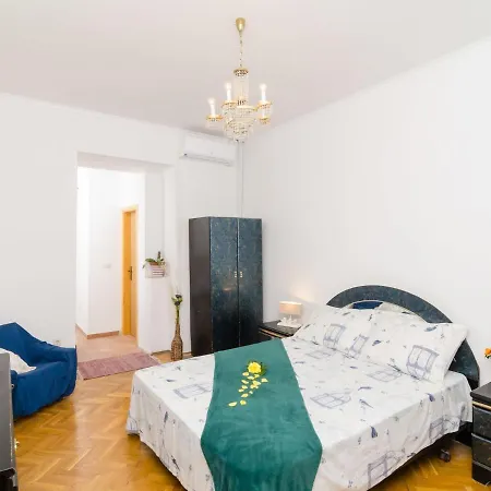 Vila Stunning In With Private Pool