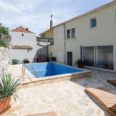 Stunning In With Private Pool Vila Pridvorje